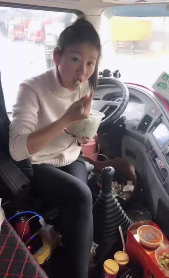 ����˾���ö���Ƶ��¼���� ͼ/���ֽ���