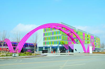 唯品会是第一家与京津电商园结缘的实力电商企业。