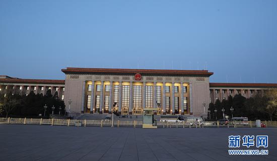 12月18日,庆祝改革开放40周年大会在北京人民大会堂隆重举行。图为人民大会堂外景。新华网记者 陈竞超 摄