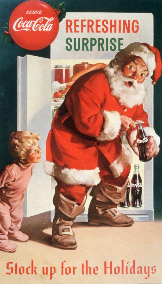可口可乐广告甚至和圣诞老人扯上关系，拉近和消费者之间的距离。
