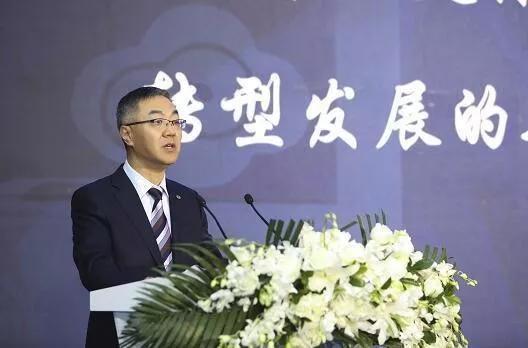 天堂岛娱乐手机官网_南非男童上坑厕因厕所坍塌掉粪坑溺死,家属常做噩梦获赔近70万