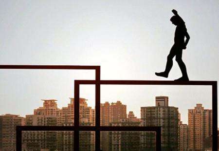 房企降速 房地地产新闻产进入慢时代？