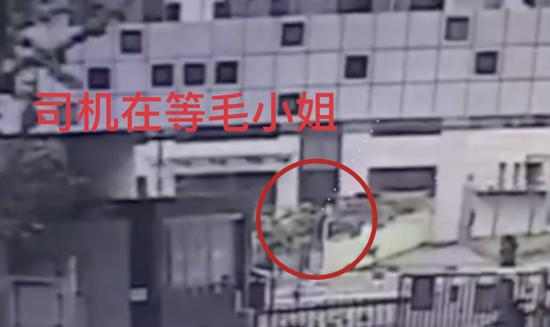 女子打滴滴遭司机尾随至家楼下 司机:想加她微信