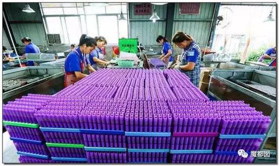 而我们每天乘坐的电梯有一半都来自苏州的吴江……