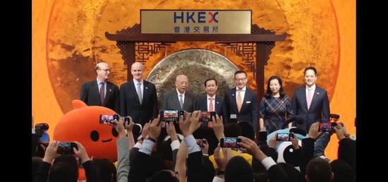 新大陆娱乐客户端·荣耀V20来了 4800万像素摄像头又和小米打起来了