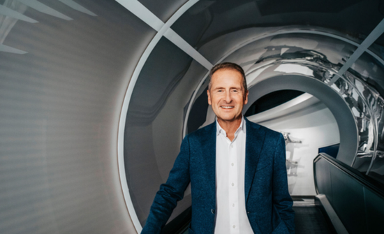 长达7年的职业生涯，迪斯究竟给大众带来了什么？功过是非，也只能留给后人评说。