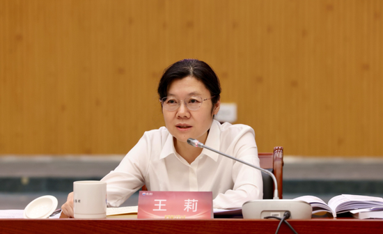 贵州茅台酱香酒营销有限公司2025年半年市场工作会召开 第2张 贵州茅台酱香酒营销有限公司2025年半年市场工作会召开 第2张