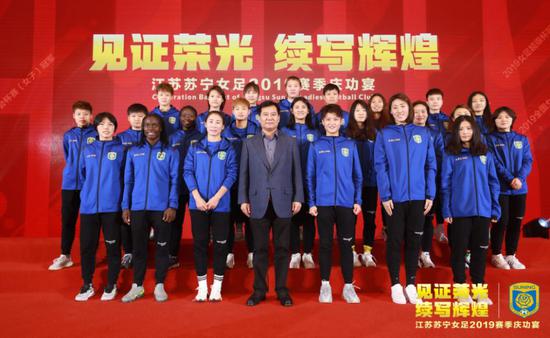 澳门国美娱乐 碰到这样的女强人,你就跪了吧!