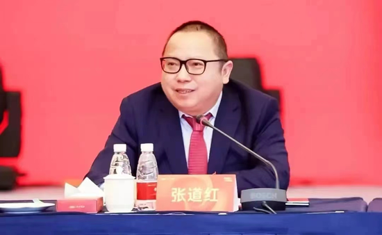 白酒界“大网红”朱伟离开后,枝江酒业似乎开始走上正轨