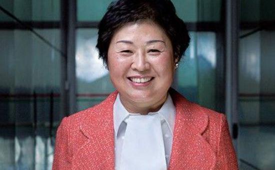 广东两位最有钱的女首富 合计身家超2400亿