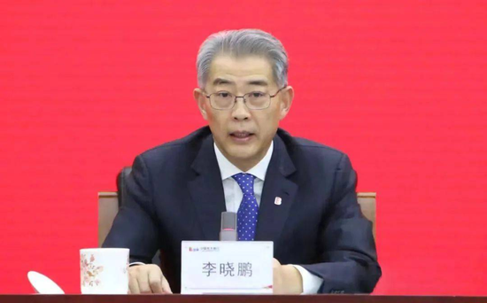 金融高管的多事之秋