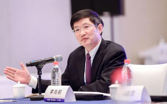 全国工商联党组成员、副主席李兆前。