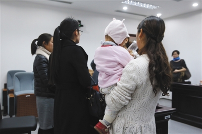 中国铁路职工收入_中铁总上半年亏损幅度创新低客货收入均两位数增长