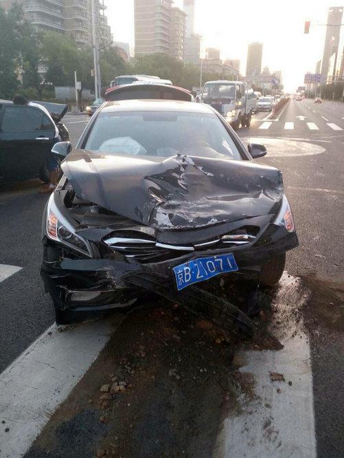 肇事车辆发生碰撞后的样子 张永辉供图