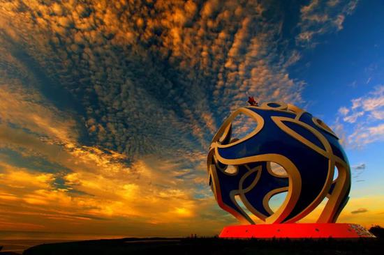 因为一场国际赛事——第三届亚沙会，2012年成为了海阳旅游业和滨海城区房产开发的“盛年”。