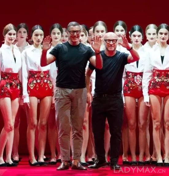 图为Dolce &Gabbana设计师Domenico Dolce和Stefano Gabbana