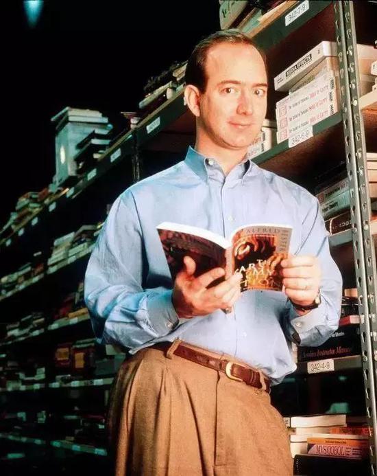 （1997年的Bezos，在他建立亚马逊在线书店的三年后）