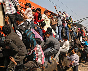 挂票！脱轨！印度火车到底有多差