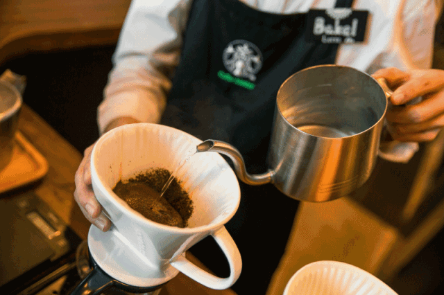 你的星爸爸被雀巢买走了 年轻人喜欢什么他就买什么