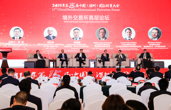 2019线上赌博官方网站|33岁剩女大闹追求者婚礼,结果却惨遭新娘掌掴:“滚,绿茶婊!”