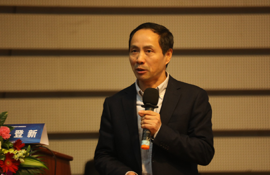 网投澳门赌场可靠吗 - 机构砸出三只松鼠首个跌停 浪潮信息涨停游资难一致