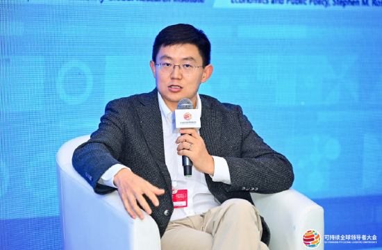 香港大学赛马会环球企业可持续发展研究所所长,芝加哥大学能源政策研究所中国中心研究主任何国俊