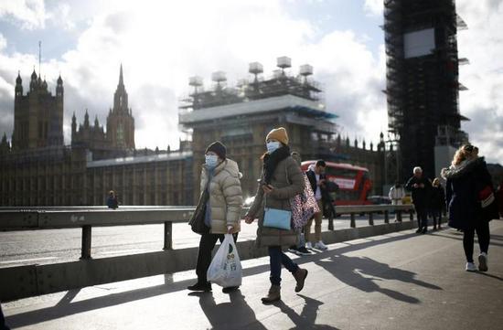 英国将关闭议会 至少持续四周