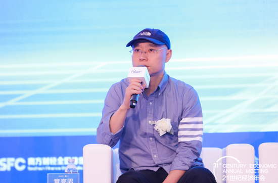 澳门金沙网上娱乐视频 - 段奕宏和小陶虹一起回家,直言曾经一直暗恋,徐峥就真的不担心吗