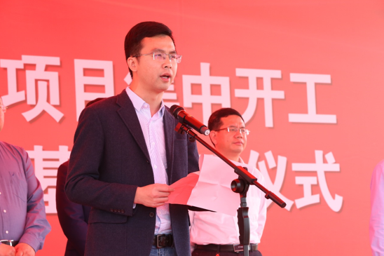 碧桂园赣州区域总裁、赣州区域扶贫总负责人许琪发言