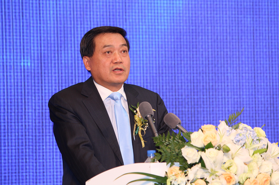 图为中国民生银行副行长石杰