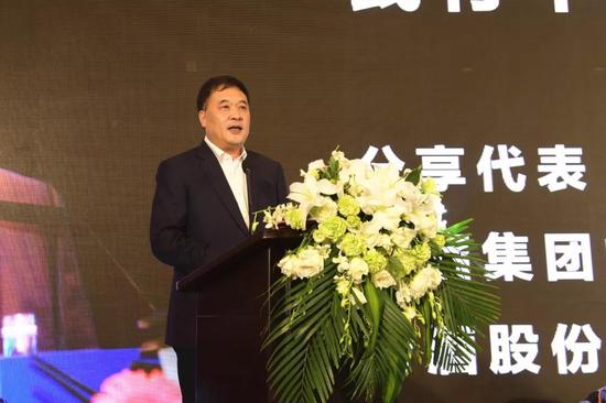 常发集团董事长_俊发集团董事长照片