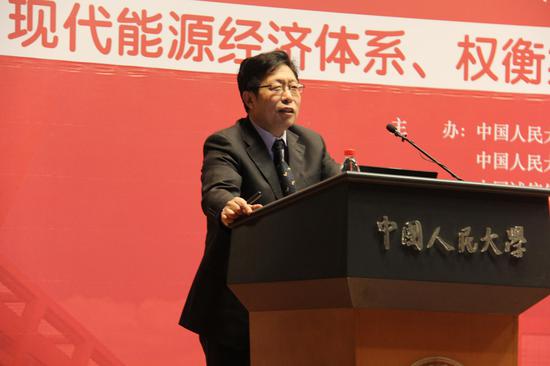 中国人民大学研究生院常务副院长刘凤良