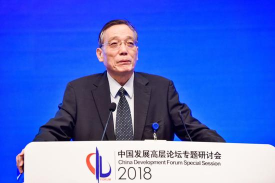 全国政协经济委员会副主任、国务院发展研究中心原副主任刘世锦