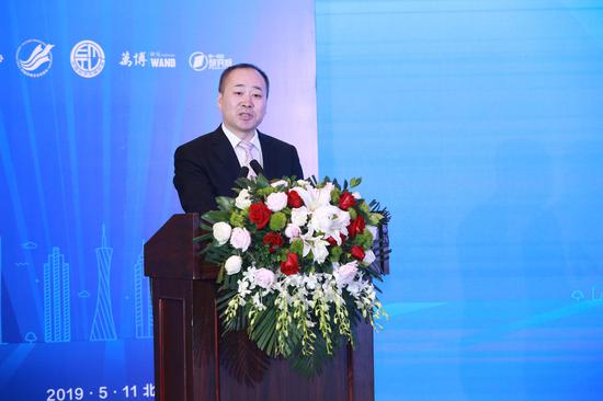 葡亰娱乐场新经济研究院院长滕泰