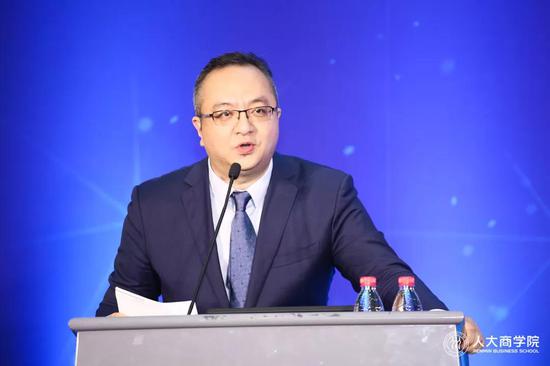 中国人民大学商学院教学杰出教授、MBA中心主任周禹