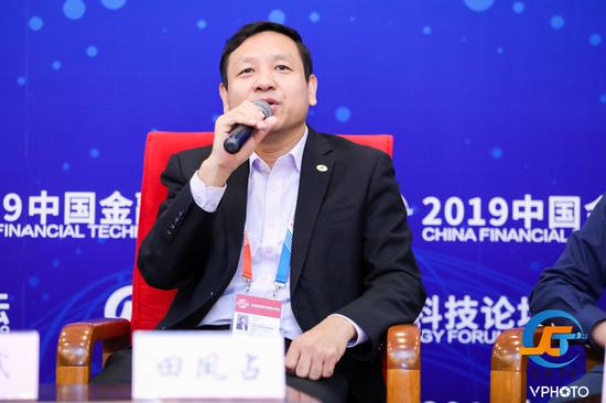 阳光保险集团首席<a href='http://www.fishea.cn/mall/'  target='_blank'>数据</a>科学家、阳光信保首席<a href='http://www.fishea.cn/mall/'  target='_blank'>数据</a>官田凤占
