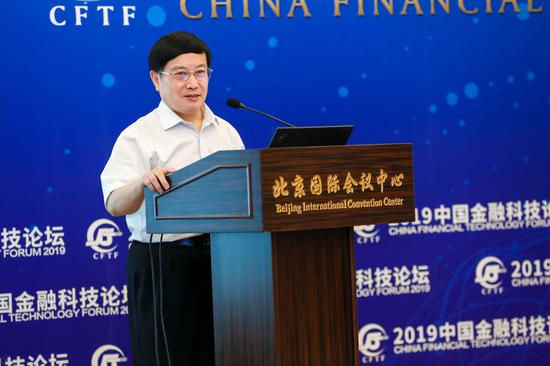 中国<a href='http://www.fishea.cn/mall/'  target='_blank'>金融</a>学会副秘书长、亚洲<a href='http://www.fishea.cn/mall/'  target='_blank'>金融</a>合作协会原秘书长、中国<a href='http://www.fishea.cn/mall/'  target='_blank'>银行</a>业协会原专职副秘书长杨再平