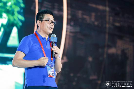 王中军:要把公司扛过寒冬 未来一部一部电影拍下去