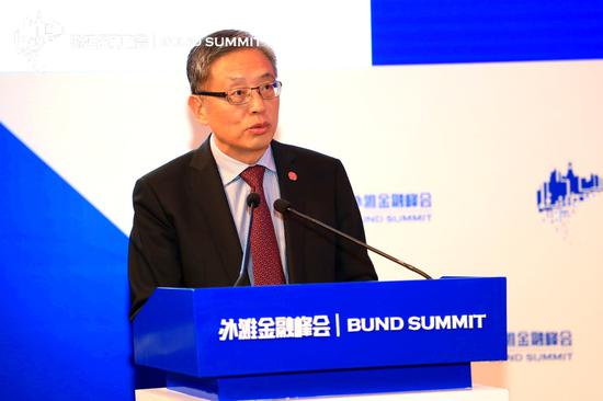 中国金融四十人论坛常务理事 屠光绍