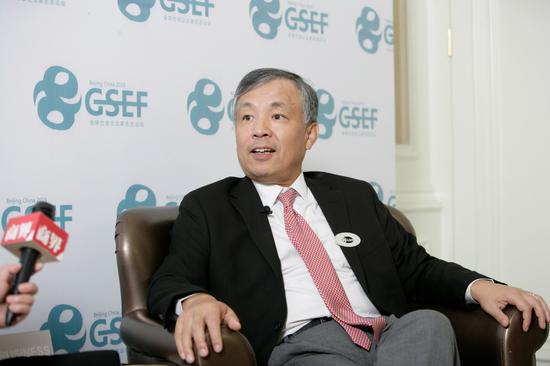 利澳代理平台 直男一定要学会的三个穿搭技巧!成为男神就靠它了!