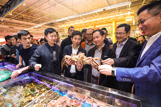 彩部落娱乐平台·国产车是低端廉价的代名词?为什么自主高端汽车没几个人敢买?