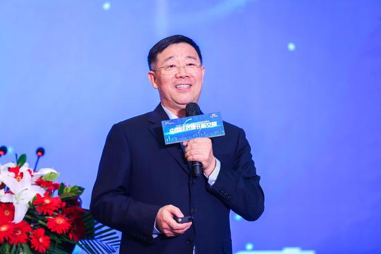 汇金娱乐平台总代方式-樱花季太短看不够?这些好物让你永远留住它!