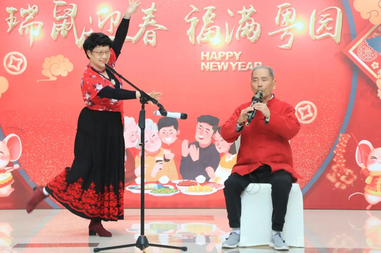 葫芦丝演奏