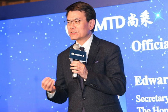 香港特别行政区商务及经济发展局局长邱腾华