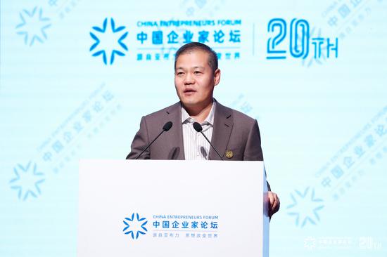 德龙董事长_阿兰·德龙(2)