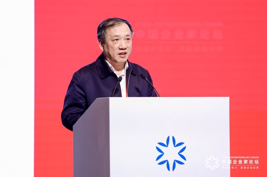 上海交大党委书记杨振斌：大学要加快推进成果的转化 打造创新驱动引擎助力经济社会发展