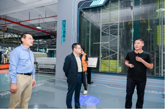 冲刺家具行业首家“灯塔工厂”，慕思为什么有底气？