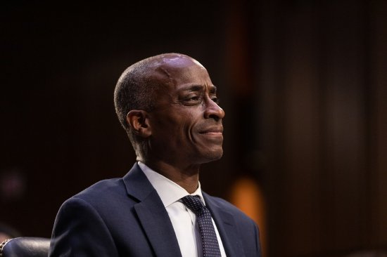 美国参议院确认菲利普·杰斐逊出任美联储副主席