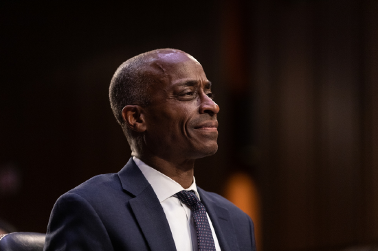 美联储:副主席Jefferson和理事Cook、Kugler已宣誓就职