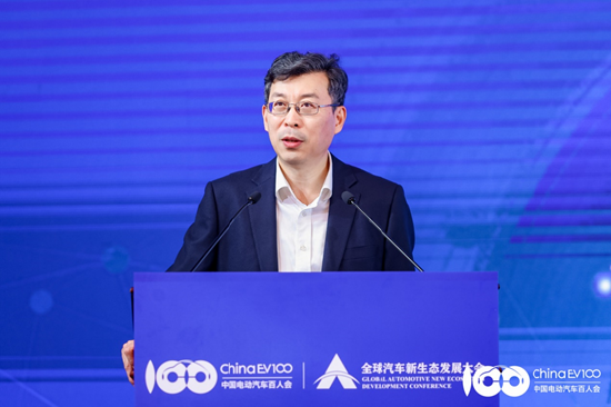 张永伟：汽车将成新型智能终端，硬件价值空间越来越低，软件价值空间越来越大